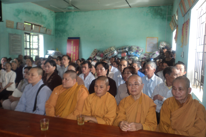 cuu-tro-mien-trung-2-33