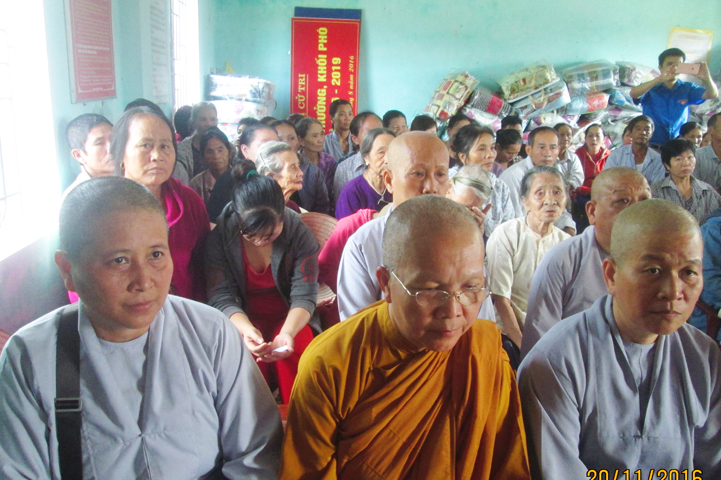 cuu-tro-mien-trung-2-70