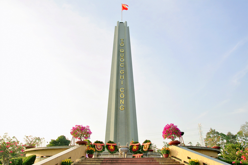 ĐẠI LỄ CẦU SIÊU ANH HÙNG LIỆT SĨ BTS GHPGVN TỈNH LONG AN TỔ CHỨC TẠI NGHĨA TRANG TỈNH LONG AN