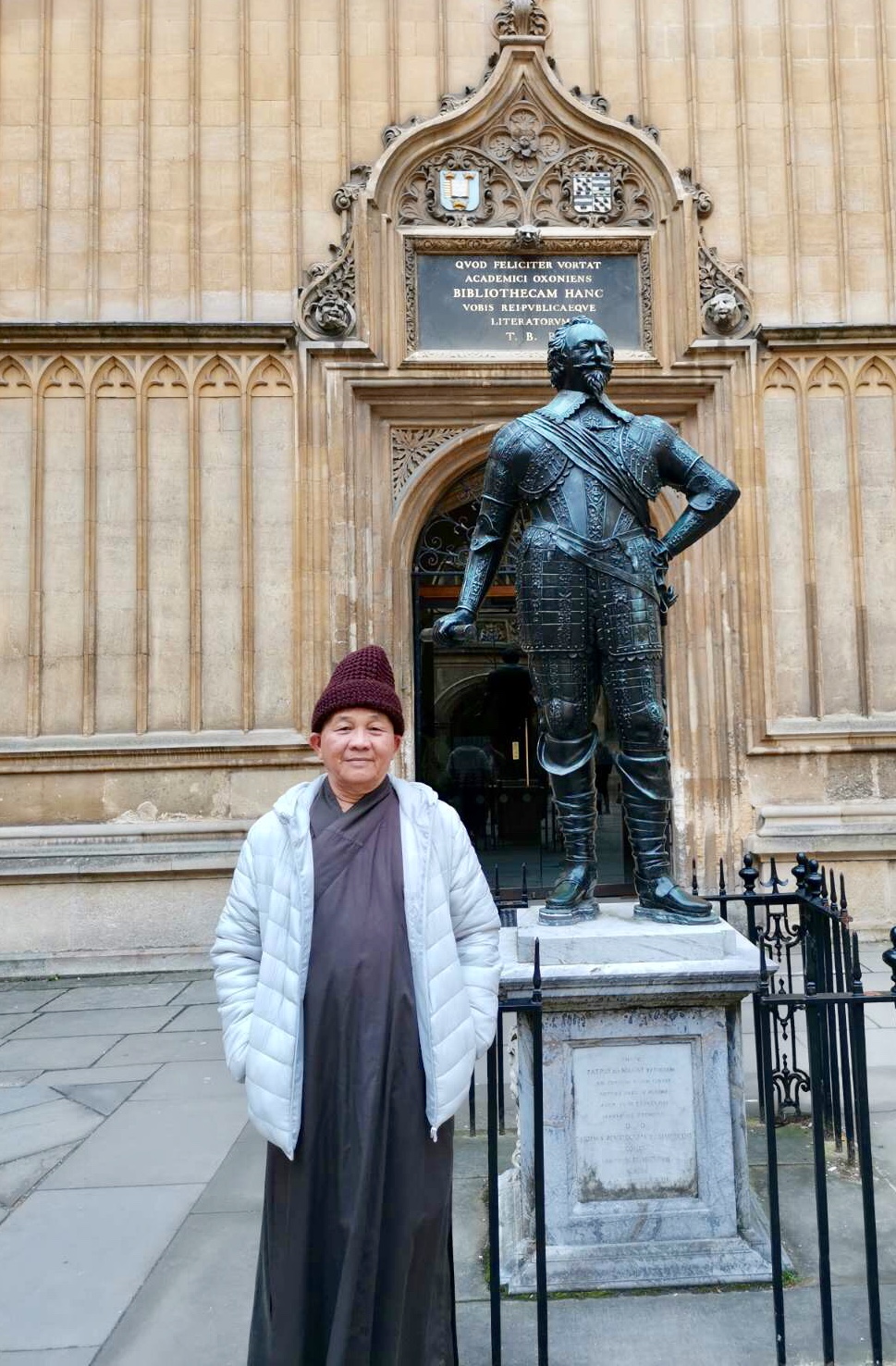 (Video) Hoà thượng Thích Minh Thiện trả lời phỏng vấn khi viếng thăm Đại học Oxford – thủ đô Luân Đôn