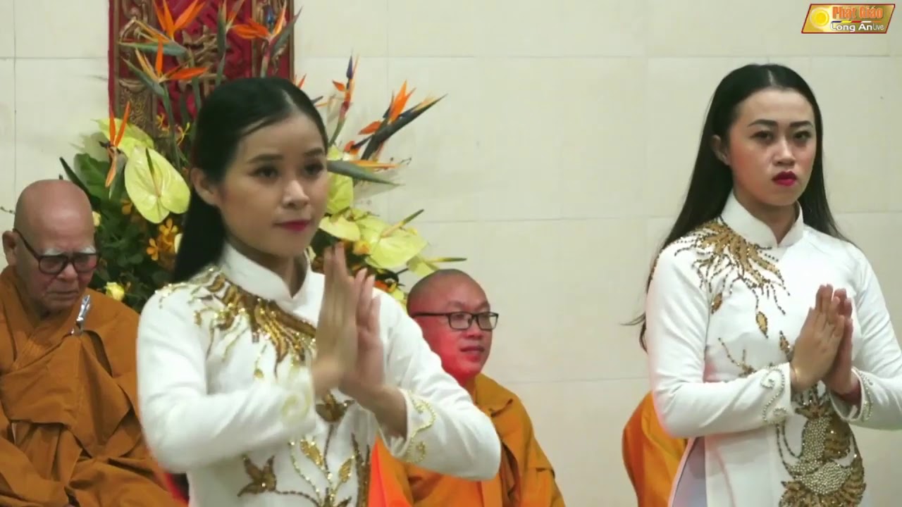 ĐÊM HOA ĐĂNG VÍA ĐỨC PHẬT A DI ĐÀ TỔ ĐÌNH KIM CANG NĂM 2019