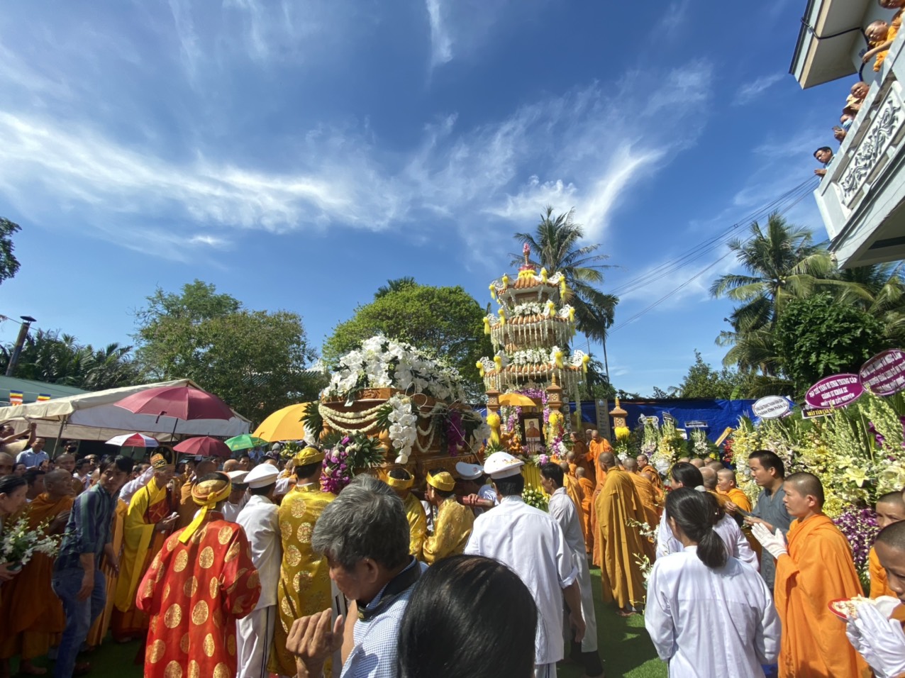 Lễ Phụng Tống Kim Quan Ni Trưởng Thích Nữ Minh Liên