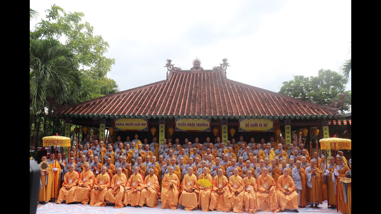 Truyền giới Sa Di Đại giới đàn Đạt Đồng