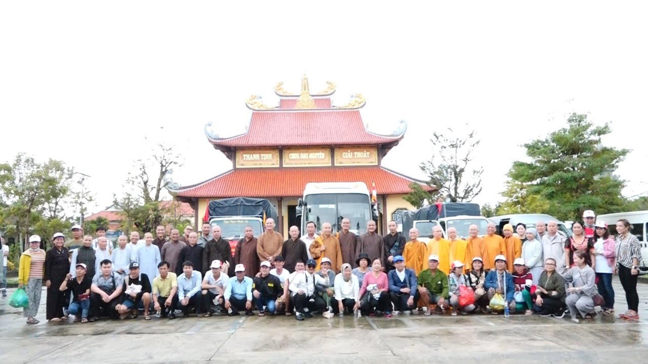 Hành trình chuyến Cứu trợ đồng bào Miền Trung của Phật giáo tỉnh Long An