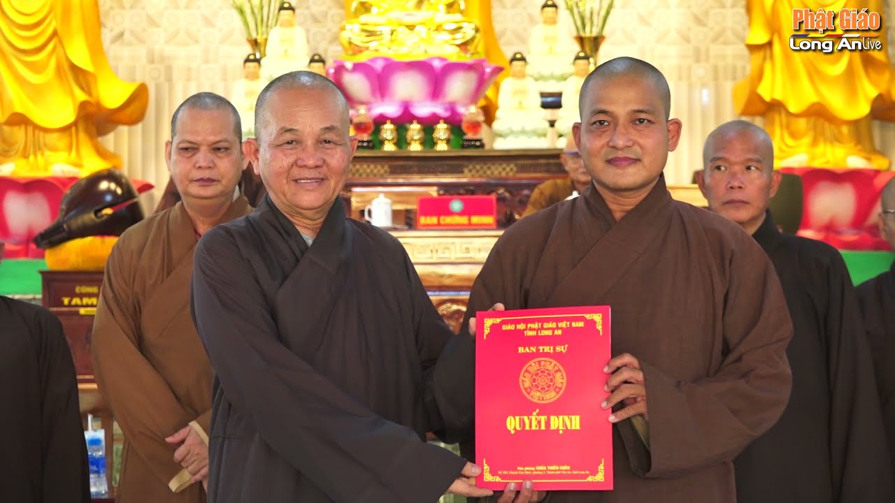 Ban Trị sự huyện Đức Hoà đón nhận quyết định chuẩn y thành phần nhân sự nhiệm kỳ 2021-2026