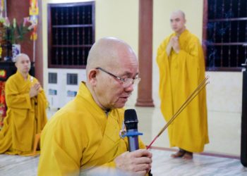 Tăng Ni Long An hướng tâm cầu nguyện Giác linh Cố Hoà thương Thích Thiện Tâm