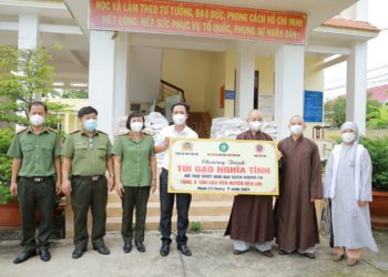 Túi Gạo Nghĩa Tình – Vòng xe nối tiếp chuỗi yêu thương