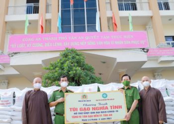 Túi Gạo Nghĩa Tình: Tặng 10 tấn gạo đến TP. Tân An