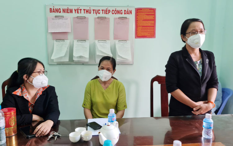 Phật giáo Long An phát 1000 phần quà trị giá 350 triệu đồng