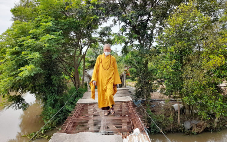 Ban Trị sự GHPGVN huyện Tân Thạnh khởi công xây dựng 3 cầu giao thông nông thôn tại xã Kiến Bình