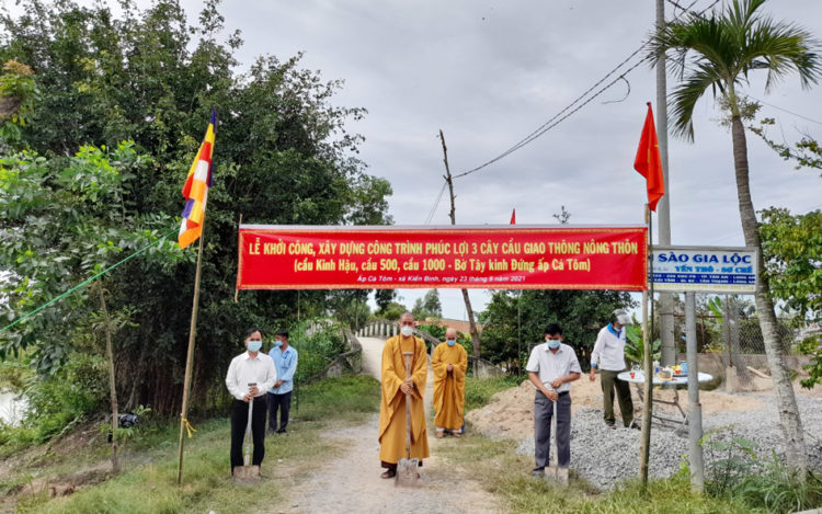 Ban Trị sự GHPGVN huyện Tân Thạnh khởi công xây dựng 3 cầu giao thông nông thôn tại xã Kiến Bình