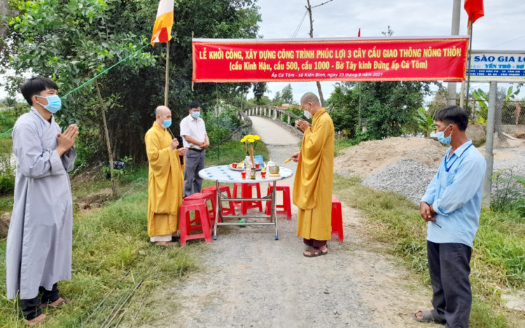Ban Trị sự GHPGVN huyện Tân Thạnh khởi công xây dựng 3 cầu giao thông nông thôn tại xã Kiến Bình