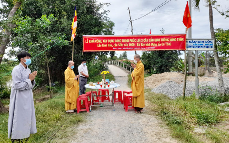 Ban Trị sự GHPGVN huyện Tân Thạnh khởi công xây dựng 3 cầu giao thông nông thôn tại xã Kiến Bình