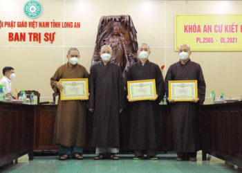 Phật giáo Long An tiếp đón Đoàn chư tăng Miền Bắc đến tham gia hỗ trợ phòng, chống dịch tại Long An