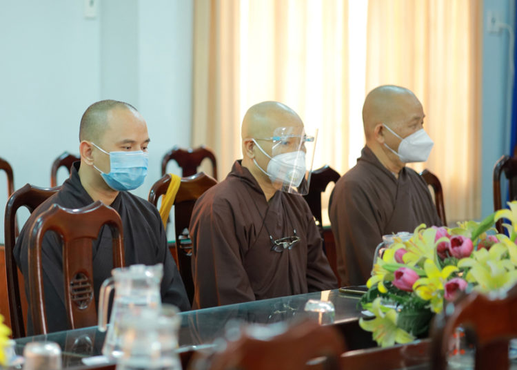 Túi Gạo Nghĩa Tình: Tặng 12 tấn gạo đến 2 huyện – Châu Thành và Đức Huệ