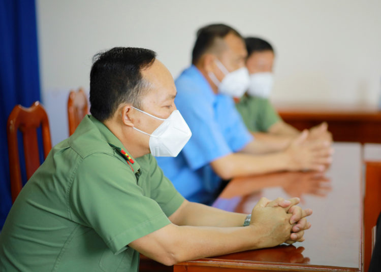 Túi Gạo Nghĩa Tình: Tặng 12 tấn gạo đến 2 huyện – Châu Thành và Đức Huệ
