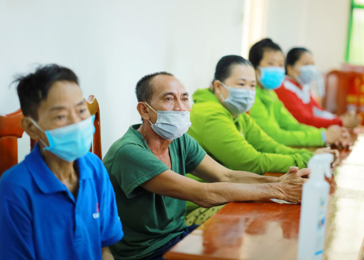 Túi Gạo Nghĩa Tình: Tặng 12 tấn gạo đến 2 huyện – Châu Thành và Đức Huệ