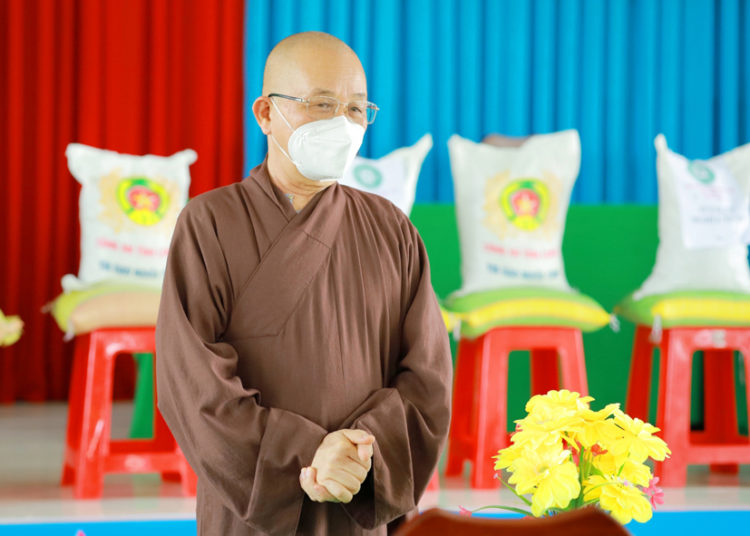 Túi Gạo Nghĩa Tình: Tặng 12 tấn gạo đến 2 huyện – Châu Thành và Đức Huệ