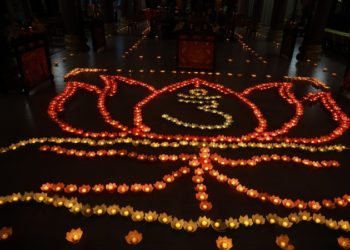 Đại lễ Cầu siêu và Tưởng niệm: LỄ THẮP NẾN CẦU NGUYỆN