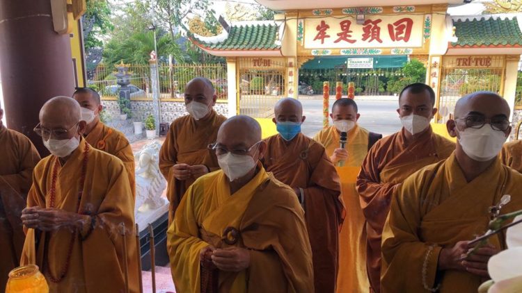 Các phái đoàn viếng tang cố Ni trưởng Thích nữ Tắc Nhụy