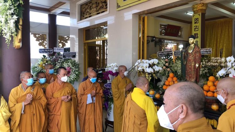 Các phái đoàn viếng tang cố Ni trưởng Thích nữ Tắc Nhụy