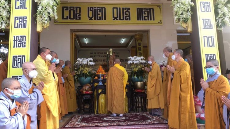 Các phái đoàn viếng tang cố Ni trưởng Thích nữ Tắc Nhụy
