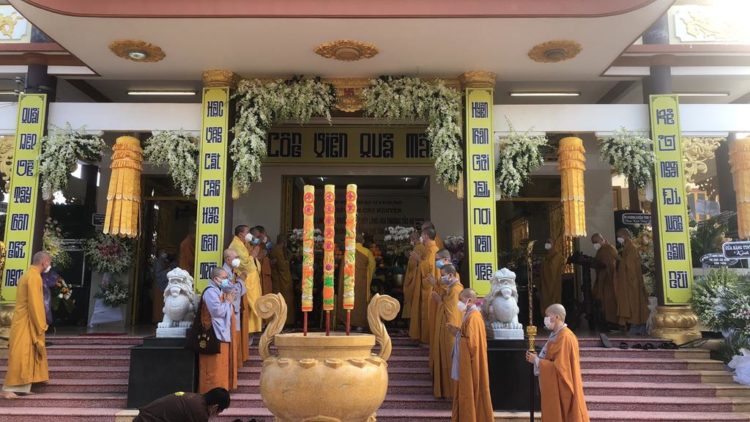 Các phái đoàn viếng tang cố Ni trưởng Thích nữ Tắc Nhụy