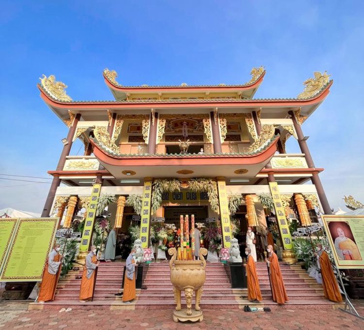 Các phái đoàn viếng tang cố Ni trưởng Thích nữ Tắc Nhụy