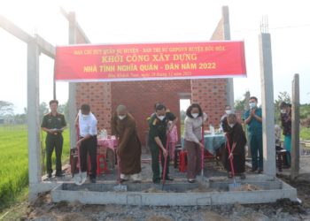 Đức Hòa: Ban Trị Sự phối hợp Ban Chỉ Huy Quân Sự Huyện Đức Hòa Khởi Công Xây Dựng Nhà Tình Nghĩa Quân Dân xã Hòa Khánh Nam