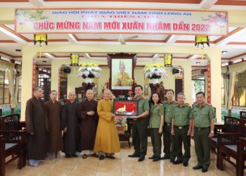 Giám đốc Công an tỉnh chúc Tết đến Ban Trị sự GHPGVN tỉnh Long An