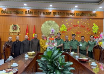 Lãnh đạo Phật giáo tỉnh đến chúc Tết Công an tỉnh Long An