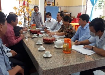 Ban trụ trì chùa Cổ Sơn huyện Vĩnh Hưng tiếp đoàn thanh tra VHTT&DL tỉnh Long An