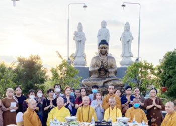 Chùa Hoà Long huyện Cần Giuộc tạ Đàn Dược Sư Thất Châu Cầu Quốc Thái Dân An