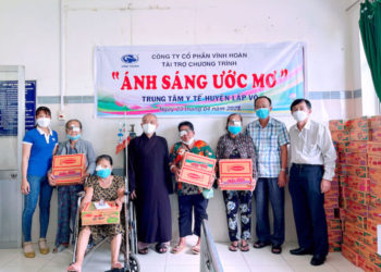 Công ty Vĩnh Hoàn tài trợ phẫu thuật mắt tại Đồng Tháp