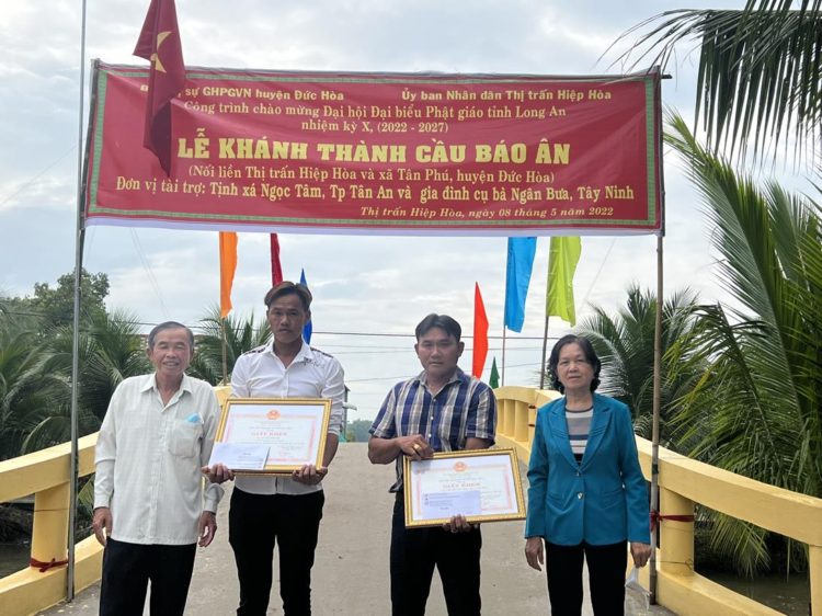 Đức Hòa: Lễ khánh thành cầu Báo Ân (Thổ Định)  tại thị trấn Hiệp Hòa chào mừng Đại lễ Phật đản PL 2566