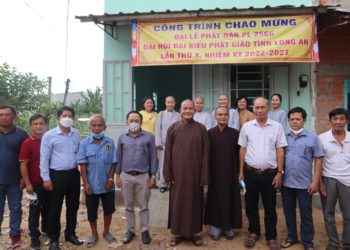 Đức Hòa: Ban Trị sự bàn giao nhà tình thương tại xã Đức Hòa Đông