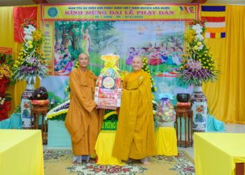 Cần Đước: Ban Trị sự Phật giáo huyện trang nghiêm tổ chức Đại lễ Phật đản Pl: 2566