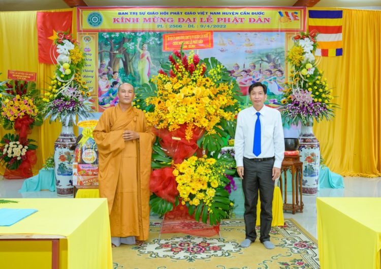 Cần Đước: Ban Trị sự Phật giáo huyện trang nghiêm tổ chức Đại lễ Phật đản Pl: 2566