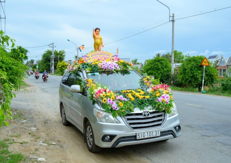 Cần Đước: Ban Trị sự Phật giáo huyện trang nghiêm tổ chức Đại lễ Phật đản Pl: 2566
