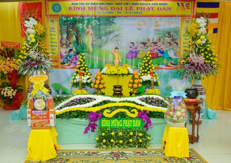 Cần Đước: Ban Trị sự Phật giáo huyện trang nghiêm tổ chức Đại lễ Phật đản Pl: 2566