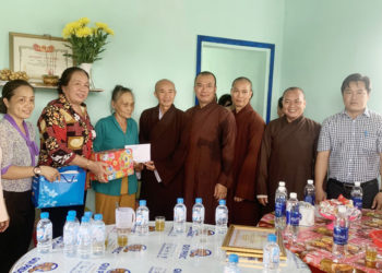 Ban Trị Sự GHPGVN Huyện Cần Giuộc Trao Tặng Nhà Tình thương