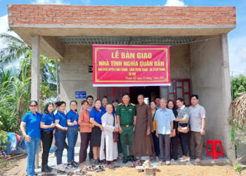 Huyện Châu Thành Ban Trị sự huyện Lễ Bàn Giao nhà Tình Quân Dân cho hộ nghèo