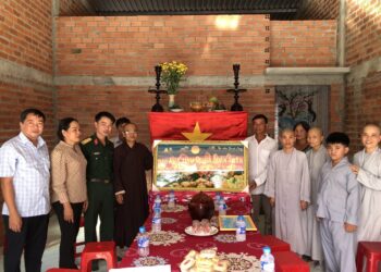 Đức Hòa: Lễ bàn giao nhà “Tình Nghĩa Quân Dân năm 2022” tại xã Hòa Khánh Nam