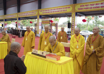 Long An: Đại Giới Đàn Liễu Lạc 349 giới tử khảo thí