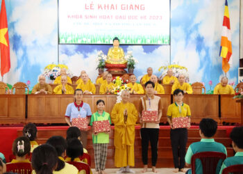 Tân An: Chùa Thiên Châu khai giảng khóa đạo đức hè chủ đề: Hiểu và thương lần thứ 6