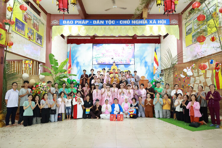 Long An: Chùa Thiên Châu tổ chức Đêm hội trăng rằm 2023
