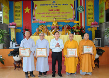 Phật giáo huyện Tân Thạnh tổ chức Hội nghị Tổng kết Phật sự năm 2023, triển khai hoạt động Phật sự năm 2024   