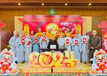 Cần Đước: Ban Trị Sự GHPGVN Huyện Chúc Tết BTS GHPGVN Tỉnh Long An Và Các Tự Viện Trong Địa Bàn Huyện