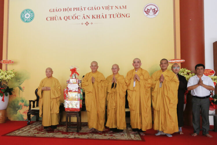 Phật giáo tỉnh Long An chúc khánh tuế Đức Trưởng lão Hòa thượng Thích Thiện Nhơn – Phó Pháp chủ Hội đồng Chứng minh, Chủ tịch Hội đồng Trị sự