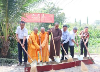 Đức Hòa: Lễ khởi công cầu Rạch Lớn, Thị trấn Hiệp Hòa.
